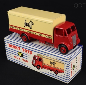 Dinky toys 917 spratts guy van gg105 front