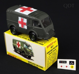 French dinky toys 807 renault military ambulance gg109 front