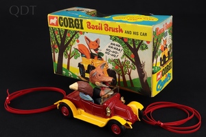 Corg toys 808 basil brush car gg439 front
