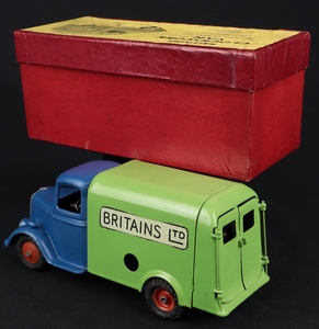 Britains 2045 clockwork van gg500 back