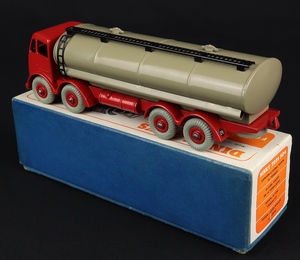 Dinky toys 504 foden 14 ton tanker gg560 back