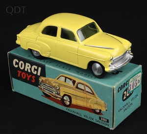Corgi toys 203 vauxhall velox saloon gg613 front