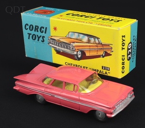 Corgi toys 220 chevrolet impala gg625 front