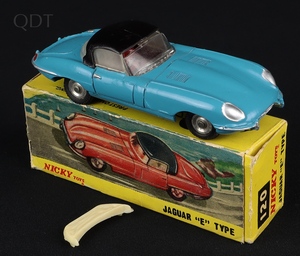 Nicky dinky toys 120 e type jaguar gg935 front