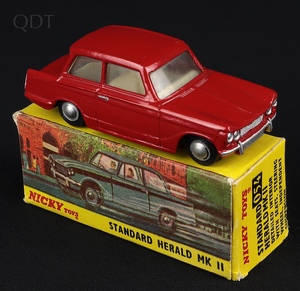 Nicky dinky toys 054 standard herald mk ii gg937 front