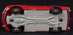 Dinky toys 114 triumoh spitfire gg962 base