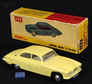 Indian dinky toys 142 jaguar mark x saloon hh90 front