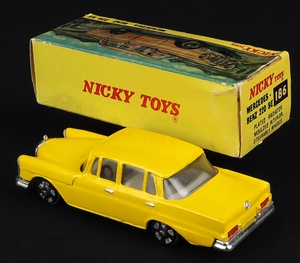 Nicky dinky toys 186 mercedes benz 220 se hh92 back