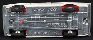 Dinky toys 159 ford cortina de luxe hh149 base