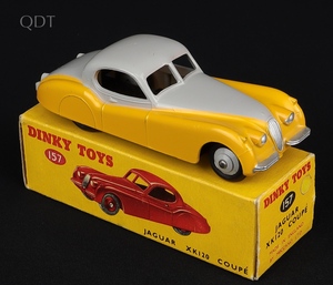 Dinky toys 157 jaguar xk120 coupe hh195 front