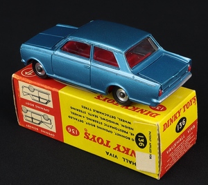 Dinky toys 136 vauxhall viva hh225 back