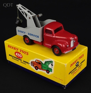 Dinky toys 430 commer breakdown lorry hh354 front