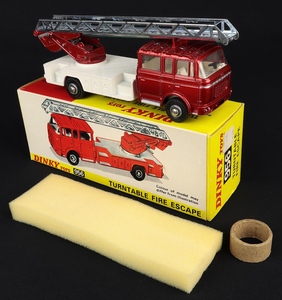 Dinky toys 956 turntable fire escape hh381 front