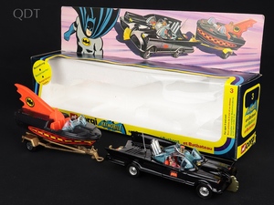 Corgi gift set 3 batmobile batboat batman hh422 front