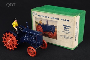 Britains model farm 127f fordson major tractor hh486 front