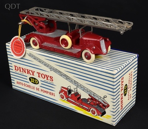 French dinky toys 32d delahaye turntable fire engine hh508 front