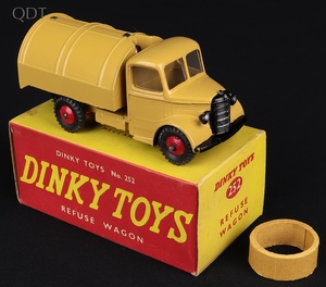 Dinky toys 252 refuse wagon hh537 front