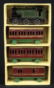 Meccano dinky toys 20 passenger train set hh566 view