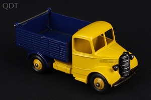 Dinky 410 bedford end tipper hh603 front