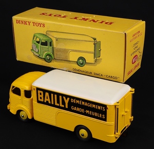 French dinky toys 33an simca cargo truck bailly hh655 back