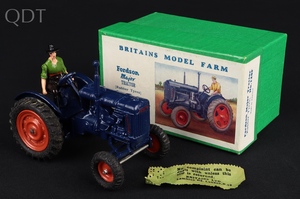 Britains model farm 128f fordson major tractor hh793 front