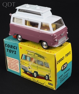 Corgi 420 ford thames airborne caravan hh861 front