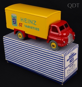 Dinky supertoys 923 big bedford van heinz hh950 front