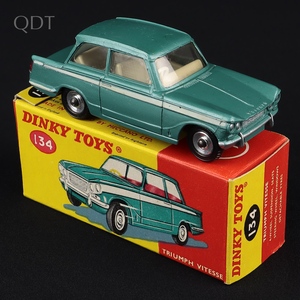 Dinky toys 134 1 triumph vitesse jj484 front