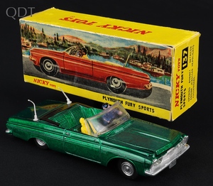 Nicky dinky toys 137 plymouth fury sports jj561 front