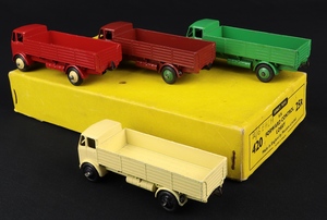 Shopkeeper's dinky trade box 25r 420 forward control lorry jj607 back