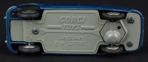 Corgi toys 208m jaguar 2.4 litre saloon jj838 base