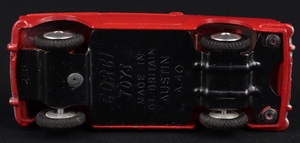 Corgi toys 216 austin a40 saloon jj978 base