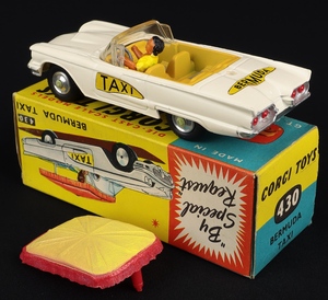 Corgi toys 430 bermuda taxi kk88 back