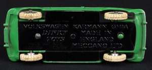 Dinky toys 187 volkswagen karmann ghia kk124 base
