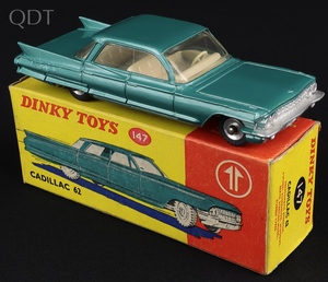 Dinky toys 147 cadillac 62 kk153 front