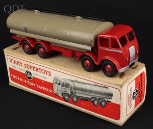 Dinky supertoys 504 foden tanker kk256 front