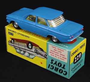 Corgi toys 229 chevrolet corvair kk317 back