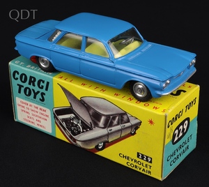 Corgi toys 229 chevrolet corvair kk317 front
