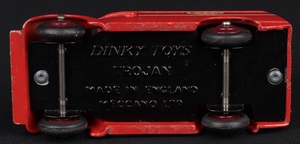 Dinky toys 31a trojan van esso kk324 base