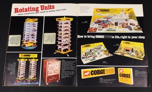 Presenting corgi trade magazine kk351 page 3