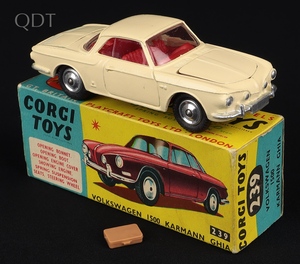 Corgi toys 239 vw karmann ghia kk359 front