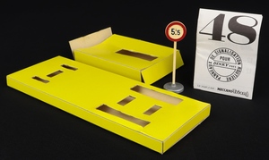 French dinky toys 823 military gmc truck kk437 plinth