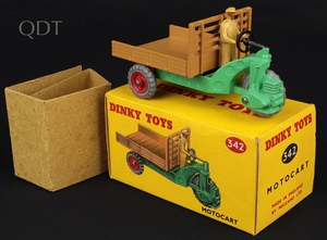 Dinky toys 342 motocart kk490 front