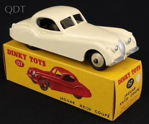 Dinky toys 157 jaguar xk120 coupe kk631 front