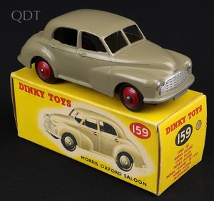 Dinky toys 159 morris oxford saloon kk633 front