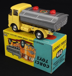 Corgi toys 460 neville cement tipper body erf chassis kk660 back