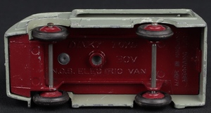 Dinky toys 30v electric dairy van  'express dairy' kk690 base