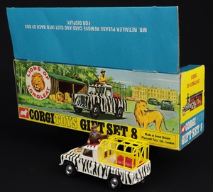 Corgi gift set 8 lions longleat kk737 back