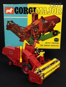 Corgi major toys 1111 massey ferguson combine harvester kk738 front