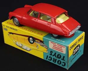Corgi toys 210s citroen ds 19 kk751 back